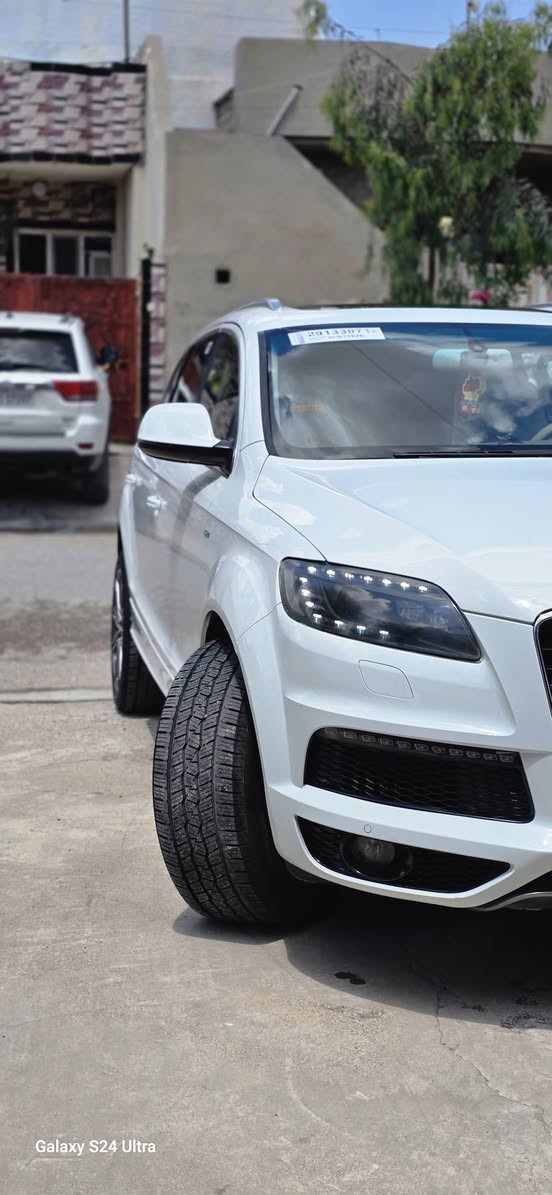 Audi q7 2013
فول مواصفات 
بانوراما قطعتين 
داخل اصفر 
تحكمات ستيرن 
دبل بصمه + سويج 
اطارات جديده حجم ٢٠ 
تبريد مركزي 
ثلاث صفوف مقاعد ٧ راكب 
رادار وحساس امامي خلفي 
السياره ماشيه ٢٥٠ الف كيلومتر قابل للزياده 
رقم وسنويه جديد ٢٠٣٠
سنويه عظم 
اذكرلك مواصفات منا للصبح متخلص
الضرر قبغ صندوق وباب خلفي صبغ بدون دواخل بدون ايرباك 

بيع ومراوس برقم شمالي 

للمعلومات الاتصال على الرقم 
واتساب *********** الشيخان, نينوى
