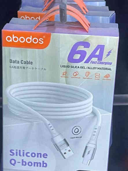 #المملكه الالكترونيه توفرلكم كل انواع واحجام كيبلات الشحن 🔌🔋والشاحنات الاصليه يمنه تخبل ومضمونه زورونا بمركزنا نورونه 💥او تحبون تطلبون راسلونه وتساب ***********وتدللون زبائنا الكرام
