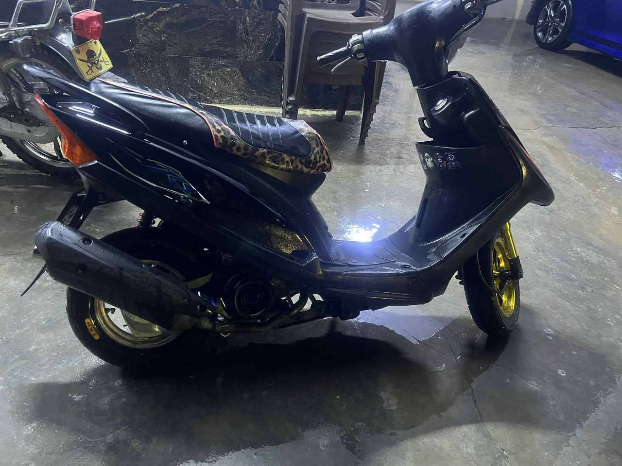 دراجه ماكس عدله بلاديه مختمه بوشه 49 السعر500بيها مجال او مراوس بنامه.حربي***********
