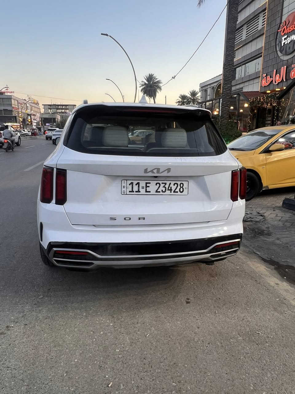 سورنتو 2022EX
فول مواصفات 
وارد امريكي
بونراما
كشنات VAP
كشنات كهربائيه
ماشيه 72الف
السعر 250
***********
