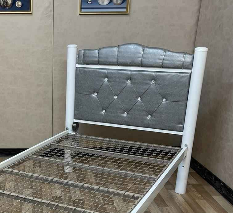 سرير نفر 

 سرير حديد قوي وجاهز للاستخدام.

قياس السرير 90*190سم

مناسب للي يدور شي مرتب بسعر مناسب.

 السعر 70
متوفر خدمه توصيل بغداد, العراق


**إذا كنت صاحب هذا الإعلان وتريد حذفه لأي سبب، رجاءا أرسل رسالة إلى الدعم الفني**