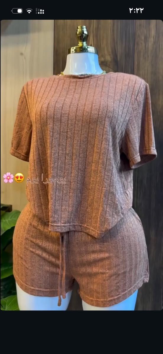 شلعه تراكات نسائي شورت للبيع سعر القطعه ٤ الاف باقيات ٤٣ قطعه يتوفر توصيل او تشوف وتاخذهم مكاني حله طهمازيه ***********
