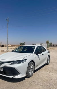 سياره كامري طالعه من بغداد للقائم بعد ساعه 07833442164