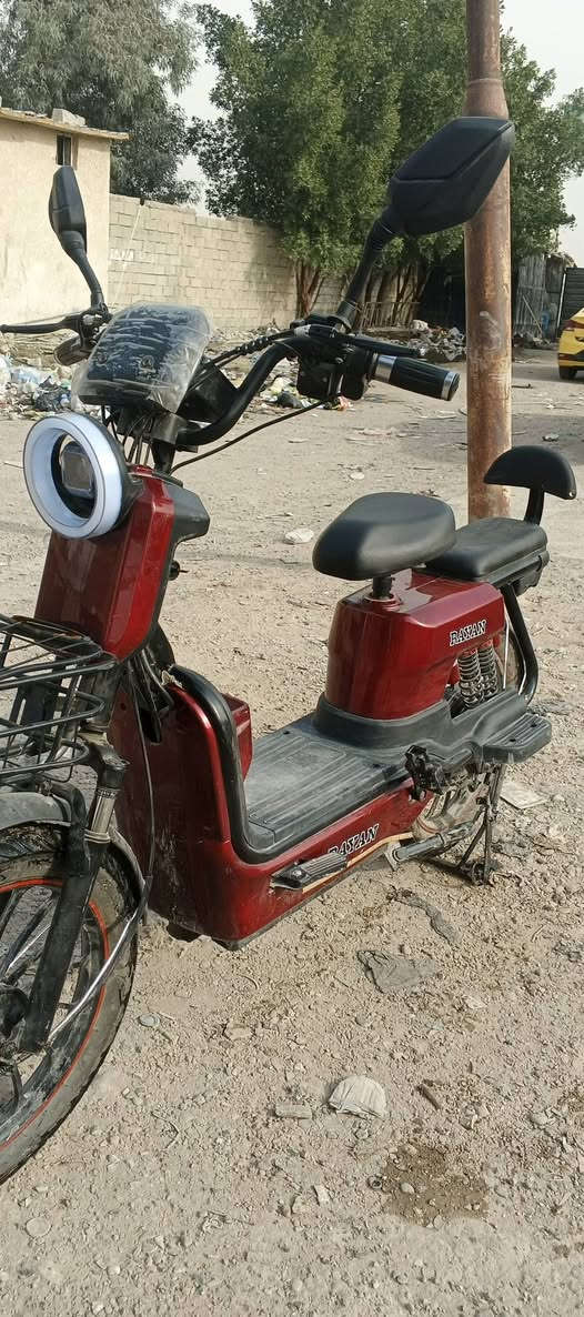 السلام عليكم دراجه شحن حجم 20 دراجه نظيفه بطاريات5 دراجه اي نقص ما بها مكان بغداد الشعله السعر300 وبيها مجال الرقم ***********
