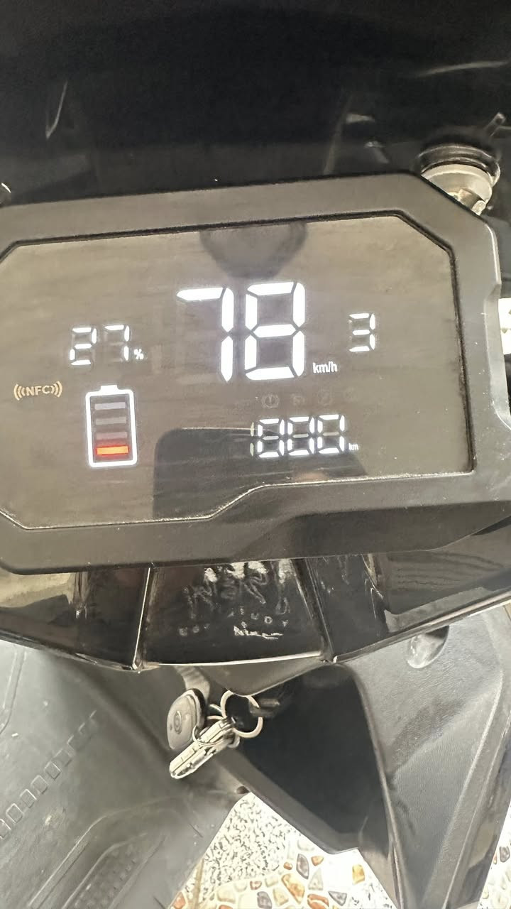 سلام عليكم شباب دراجه للبيع او مراوس بانزين حسب قناعه دراجه نضيفه صار ٤اشهر عندي بطاريه ليثيوم ٤٠ امبير ٧٢ فولت ملف ٢٠٠٠اباجي يجي وياه كارت ثنين وبصمه ثنين وسويج ثنين بيه نضام Rومثبت سرعه بعده داخله بل ضمان ماخلص ضمانه اخذته الله شاهد ١٤٥٠ مراوس حسب قناعه مكان بغداد


**إذا كنت صاحب هذا الإعلان وتريد حذفه لأي سبب، رجاءا أرسل رسالة إلى الدعم الفني**