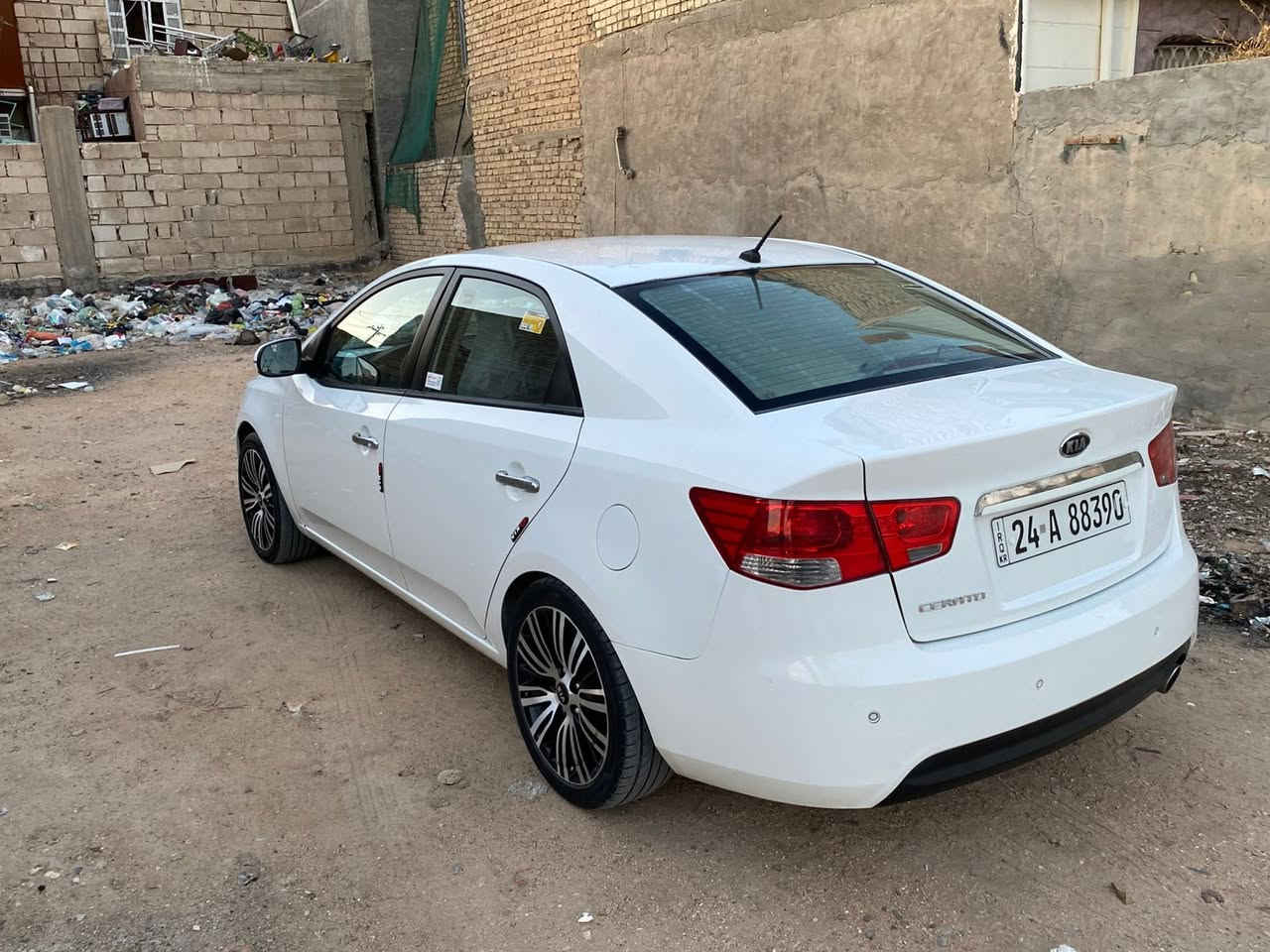 سلام عليكم
سيراتو موديل 2012 السونار مرفق مع الصور
حدادية وكير ومحرك كفاله
محرك 1600
سعرها 110$ وبيها مجال بسيط جدا 
مكان السيارة بكربلاء
تفاصيل اكثر
***********
