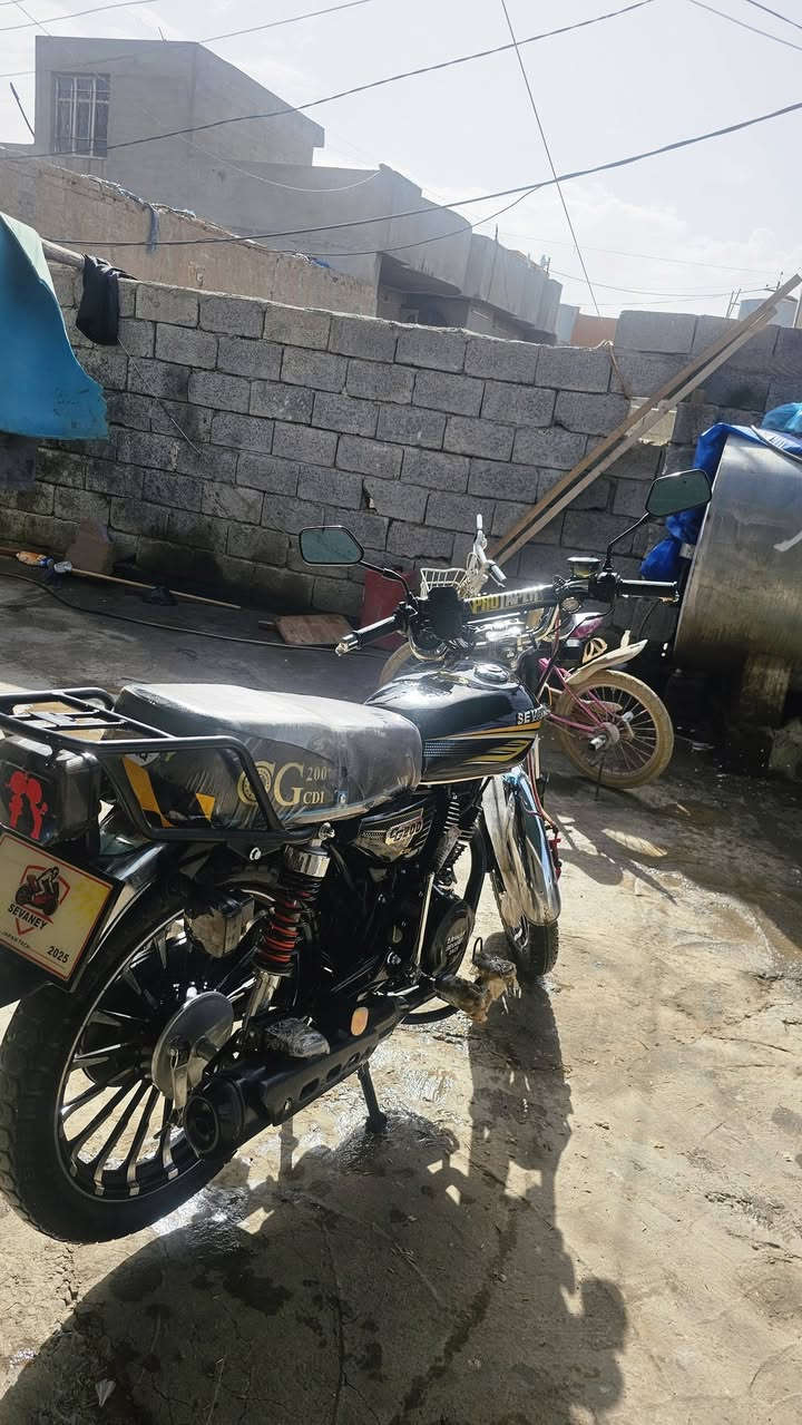 (السلام عليكم )
اللبيع
ماطور 5كير  محرك[ 200 ]الماطور اخو الجديد 
موديل[ 2025 ]
شرط تجي تفحص و تاخذو ماا بيي اي عيب 
السعر خاص و عل رقم اتصل (***********)
(مكان كركوك عمل شعبي )
