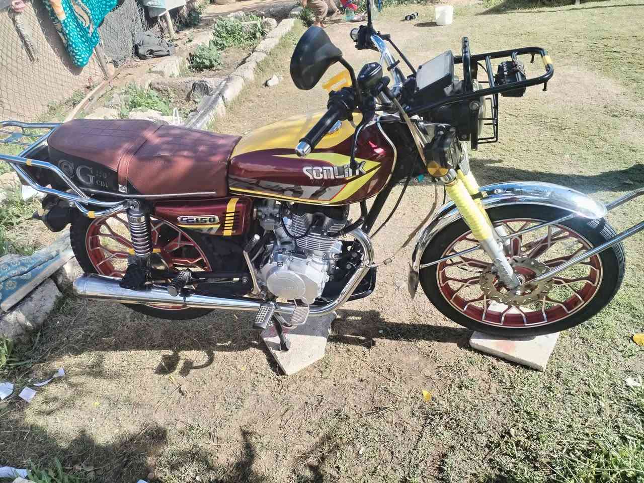 سيفان 24 وزن ثقيل  شرط»»»» للبيع
الاصلي  باب اول0.1 نضافه فول»»» 
نشاط فول 🔥
طيران ✈️
محرك كيرشرط مامفتوح نعومه فول»»»» 
كهربائيات كلها شغاله درع امامي نشرات»»» 
 موطور مال جناي مامتعوب»»»» 
ملاحضه........ 
رجاءءء الموشراي لاتكسر بحلال ناس كلشي»»» 
 موجود بل سوك. 
السعر600 وبي مجال
     خاص مفتوح 
بدون مراوس بيع فقط 
المكان بيجي.


**إذا كنت صاحب هذا الإعلان وتريد حذفه لأي سبب، رجاءا أرسل رسالة إلى الدعم الفني**