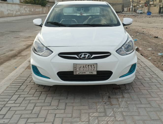 سلام عليكم ورحمه  الرقم ***********لسعر 75 للبيع اكسنت وارد.    امريكي موديل 2013 حادثه جملغ وبنيد بدون دواخل  وبيه شويه بارد بلباب ولباقي مكفول محرك 1600 رقم بغداد شرط التحويل السعر 75
