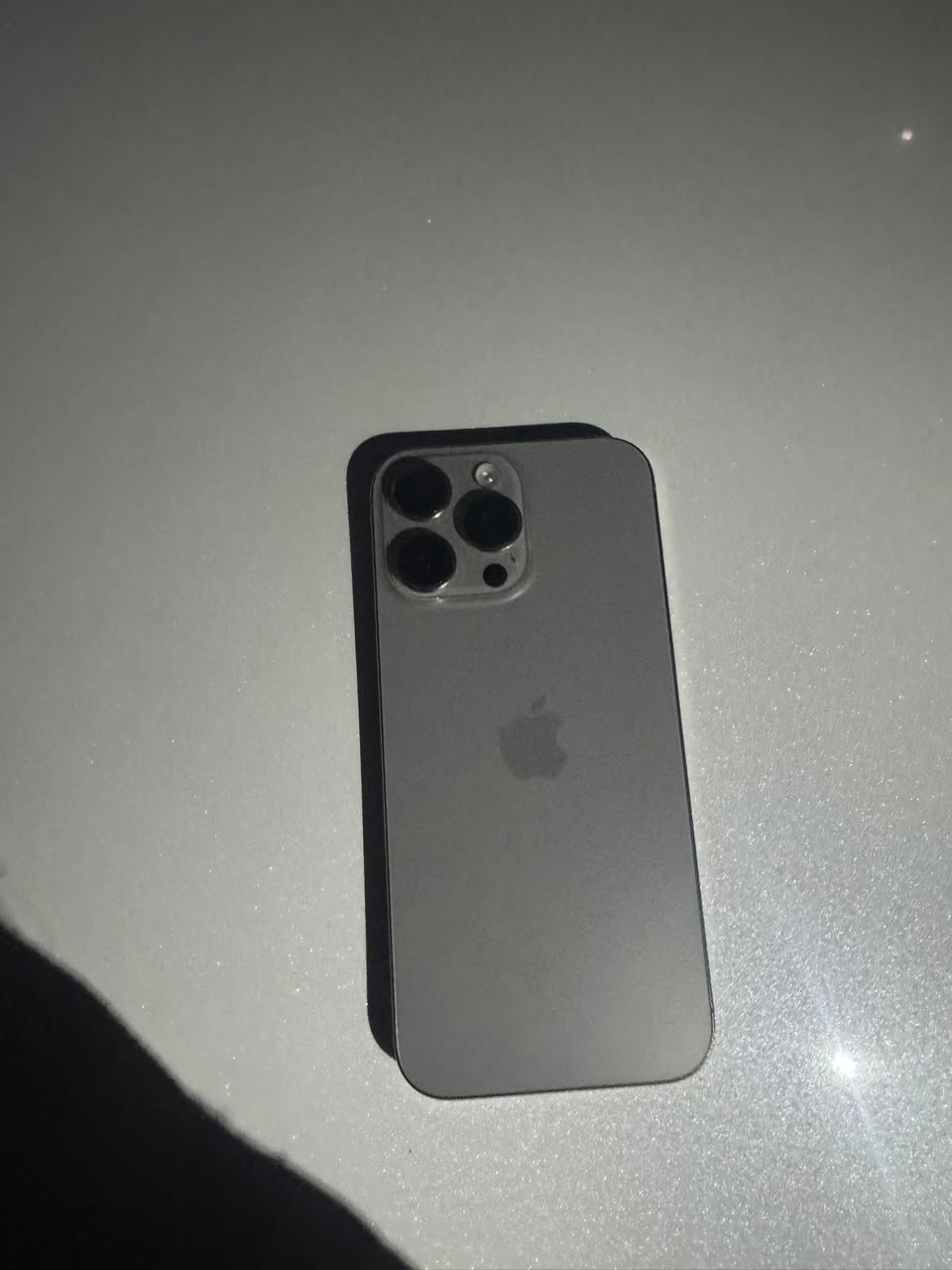 ايفون 16 برو ماكس 512 ذاكره نظيف جدا بطاريه 95 العنوان بغداد جميله  ‭0778 104 9199‬الاتصال على الرقم وتساب او رصيد
