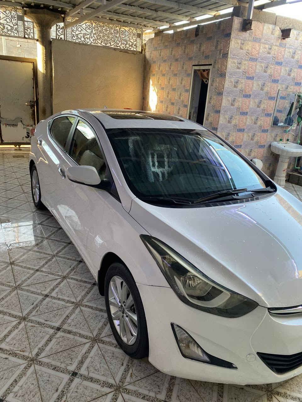 سلام عليكم رمضان كريم للبيع النترا موديل 2015 وارد خليجي كفاله من الضربه والتبديل والصبغ والفتح  بيه بارد بسيط محرك 1800 دوش ما مفتوح محرك كير تبريد حداديه كفاله سياره فول مواصفات رقم ميسان مشروع وطني تحويل سعر115 بيه مجال كلش قليل بدون احراج/***********//عنوان بصره
