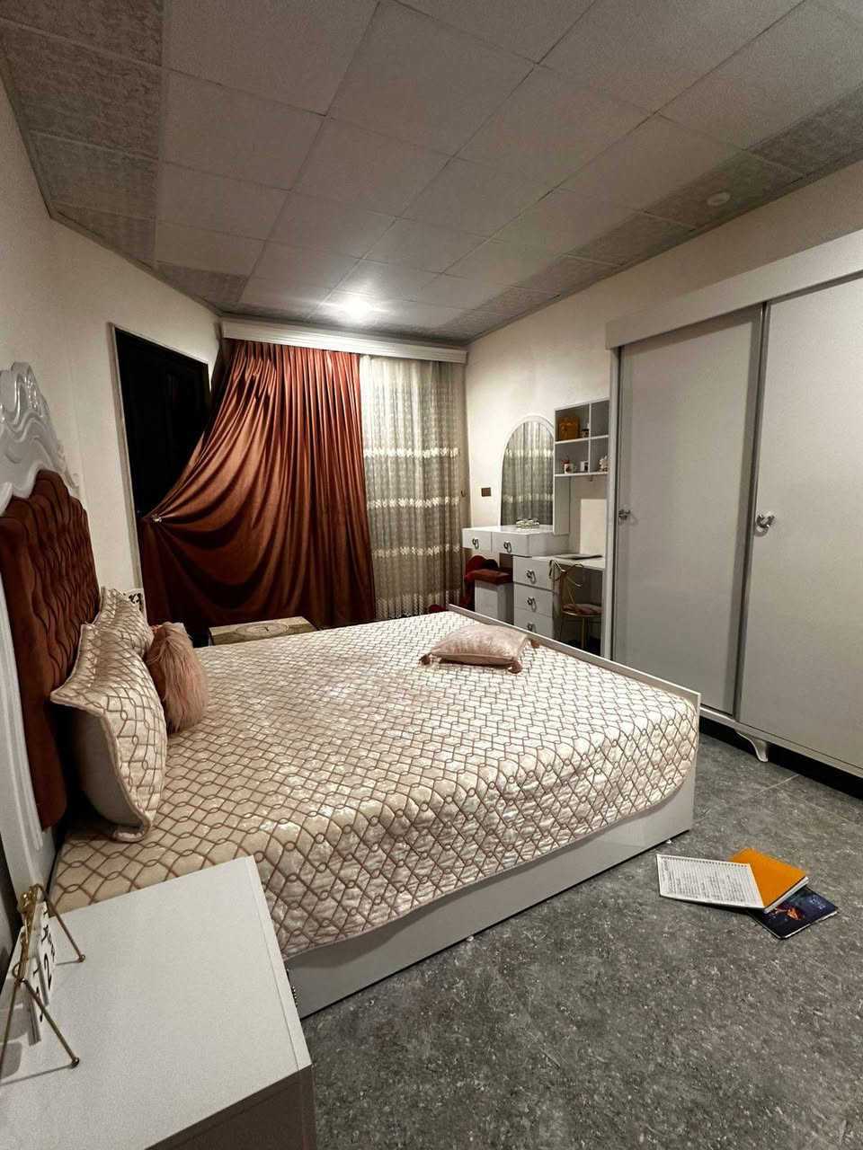 دار طـابـقين للـبيـع 🏠
سعر مناسب فرصة 👍

بناء الدار حديث جديد 🏡
المـوقع بمـنطقة هـادئة 📍

حي الـكندي الـثانية 58📍
موقع مقابل جامع مقبل📍

سند طابو زهور 📃
شـرط الـتحويل 👍

مساحة 100 متر 📏
الــواجـهـة 8 مـتر 📏

اتجاه الدار شروق ☀️
الـشـارع 12 مـتر 🛣️

الطابق الاول ☝️
يـحتوي الدار على غـرفة نوم
+ غـرفة اسـتقبال + صـحيات
+ صـالة مفتوحة على المطبخ

الطابق الثاني ✌️
غـرفة نوم كبيرة + غرفة صغيرة
+ صحيات + سطح ناصي وعالي

رابط قناة التليكرام 👇

https://t.me/makteb_alsanabil

( السعر 150 مليون قابل للتفاوض)

عــندك عـــقار تريد تبـيعه ؟؟
للـترويج والاعـلان عن عـقارك
يــمكـنك مــراســلة الــصفـحـة 
او الاتــصال عـلى الارقــام 👇

***********
*********** 
***********

لــدينـا الــمزيـد مـن الـعـروض الـممـيـزة 👌
اذا كان لديكم اي اسـتفسار او اسـتشارة 🖐️
يـمـكنكـم مـراسلة الـصفحة بشكل فوري ✉️

#_مكتب_السنابل_للعقار
#_الموصل
#_حي_الحدباء
#_حي_الكندي_الثانية_58
