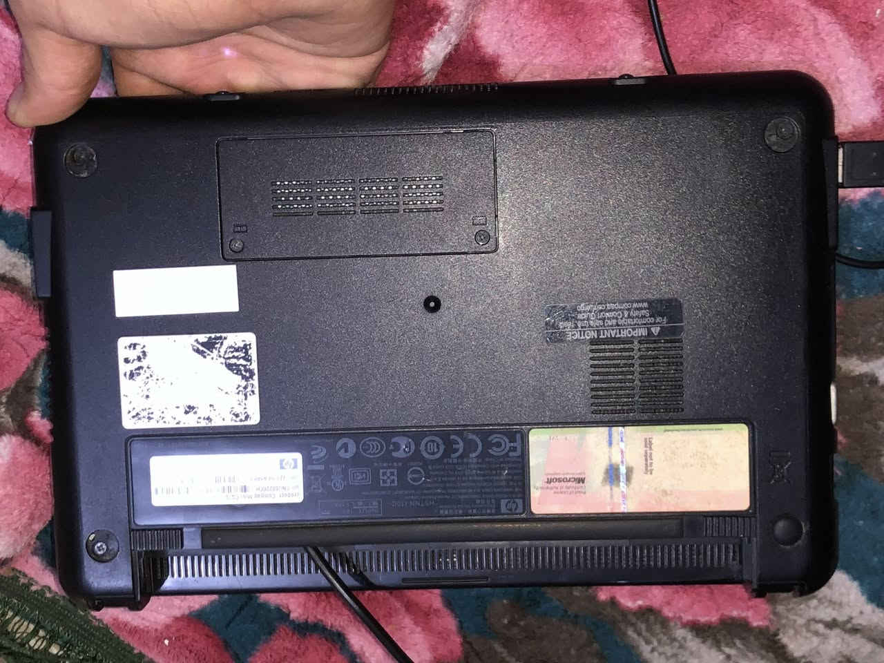 السلام عليكم لابتوب HPmini (الحجم الصغير )
بدون بصاريه مواصفات بل صور 

Windows 8.1 pro

هارد ssd 128gb

السعر 35 الف فقط


**إذا كنت صاحب هذا الإعلان وتريد حذفه لأي سبب، رجاءا أرسل رسالة إلى الدعم الفني**