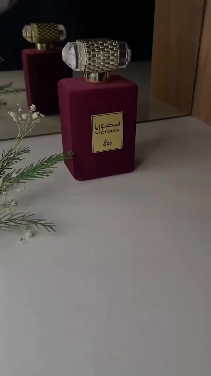 عطر #فكتوريا #VICTORIA 
عطر فكتوريا من شركة مسك الخليج

العطر من العطور ذات رائحة فاكهية وزهرية
عطر غربي نسائي للبنوتات بنفحات الياسمين
والورد والخوخ والباتشولي والمسك
#كوزمتك_الصافي_ماركت #النعمانيه_حي_العسكري


**إذا كنت صاحب هذا الإعلان وتريد حذفه لأي سبب، رجاءا أرسل رسالة إلى الدعم الفني**