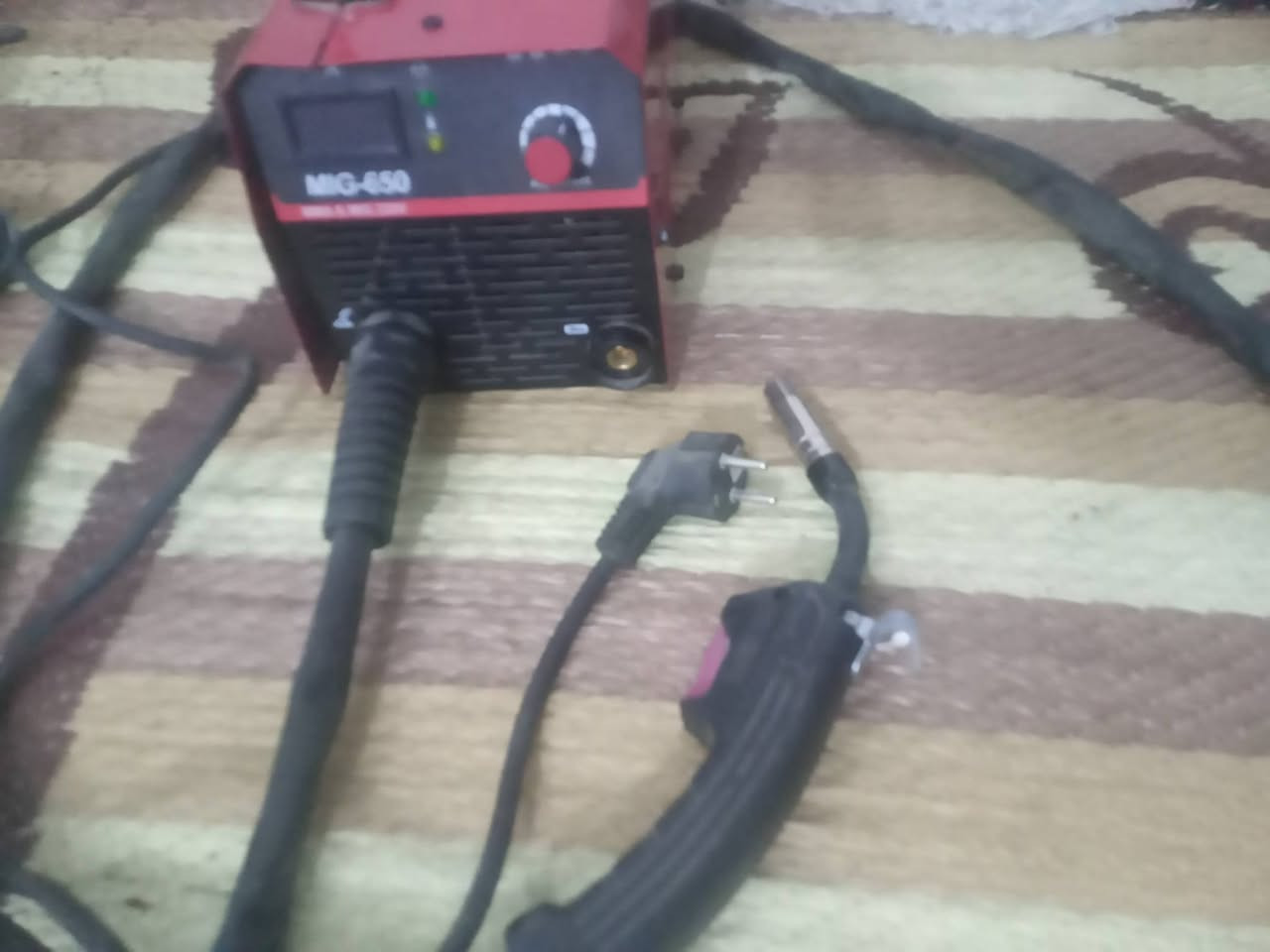 مكينة لحيم ميك بدون غاز مع بكرة سيم اضافية بالة ألماني جديد بالكارتون قبل ٣ اشهر اخذتهة ٨٥ الف اريد ابيعها ٦٠ الف العنوان بغداد الخطيب قرب مركز الشرطة
للاتصال واتساب ***********
ملاحظة/ سبب البيع ما اعرف الحم بيها .
