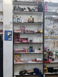 فاترينة كبيرة • كرسي ملكي جديد