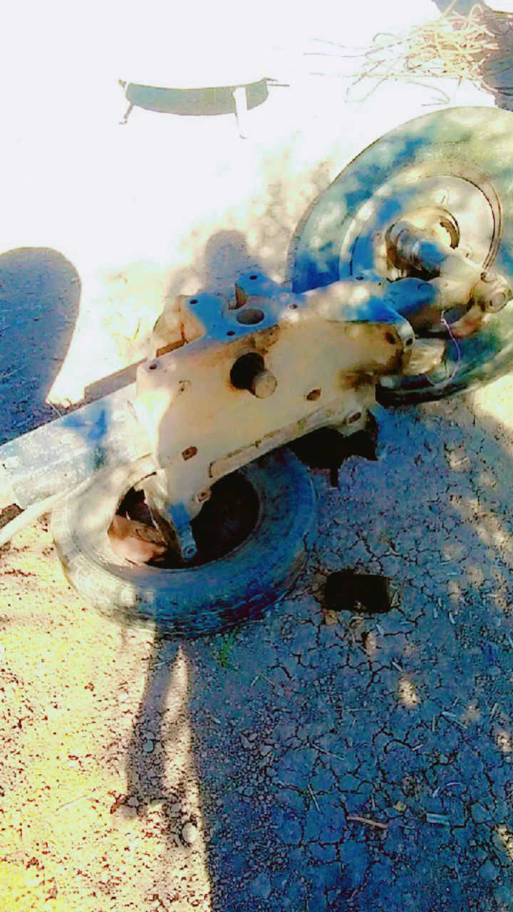 سلام عليكم للبيع صدر مكينه ايراني نضيف مثل ما موضح بل صوره لا احد يكلي تبيع تايرات او وياله اني ابعه كامل مكان الانبار شراي يتصل ***********او وتساب
