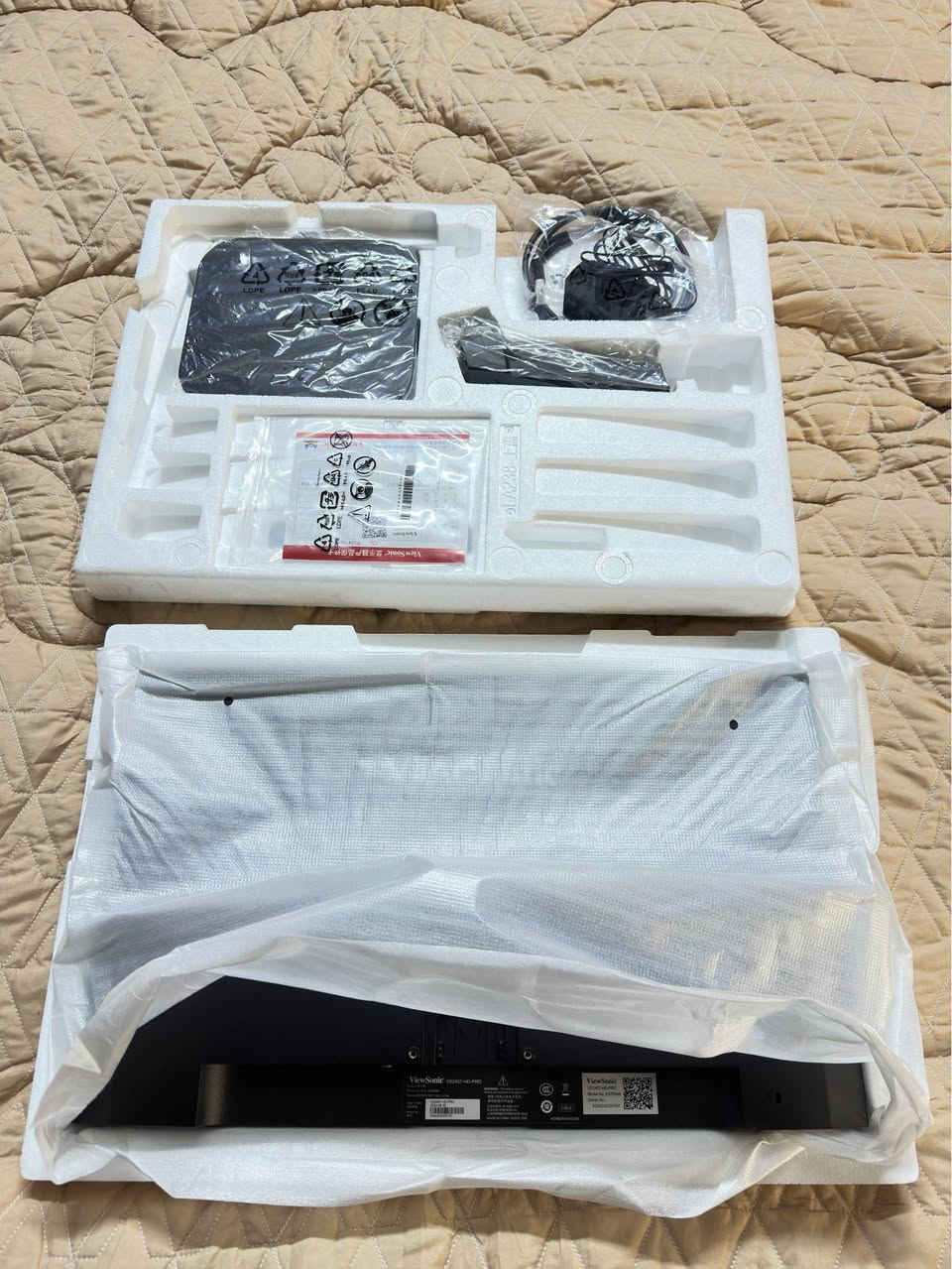 شاشه ViewSonic
Full HD 
170Hz
تدعم ال HD و Display 
حجمها 24
سعرها 180 بيها مجال 
للاستفسار اكثر راسلني واتس *********** الي مو شراي لتراسل فدوا اروحلك بغداد, العراق
