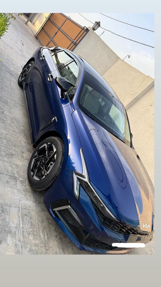 كي فايف موديل 2024 فول ماشية 11 بعدهة زيرو خليجي كفالة عامة السيارة بدون حادث فقط شخوط بلدعامية وكم شخط  عن الحلال والحرام ليش تجيني وتكول مكاتب بلمنشور  

‏‭0770 321 5401‬
