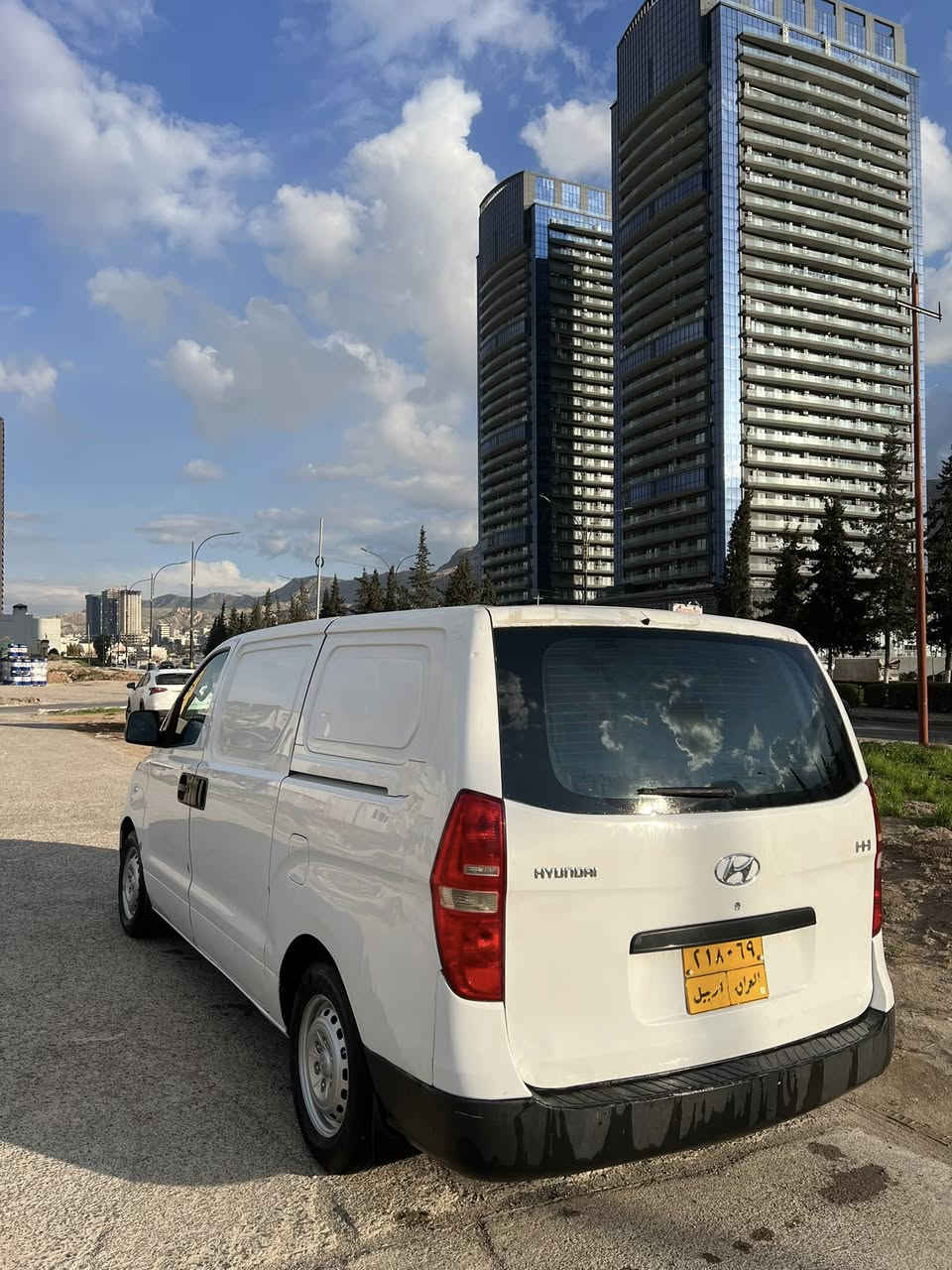 بدون ضربە کیر مکینە بشرط ٤ تايرات جديده 
هزه جديد معامله مرور سوين ودفع حق ژينكه باقي سنوى ورقم سياره مال شغل وبي مجال للطيبين خابر وتدلل
***********
