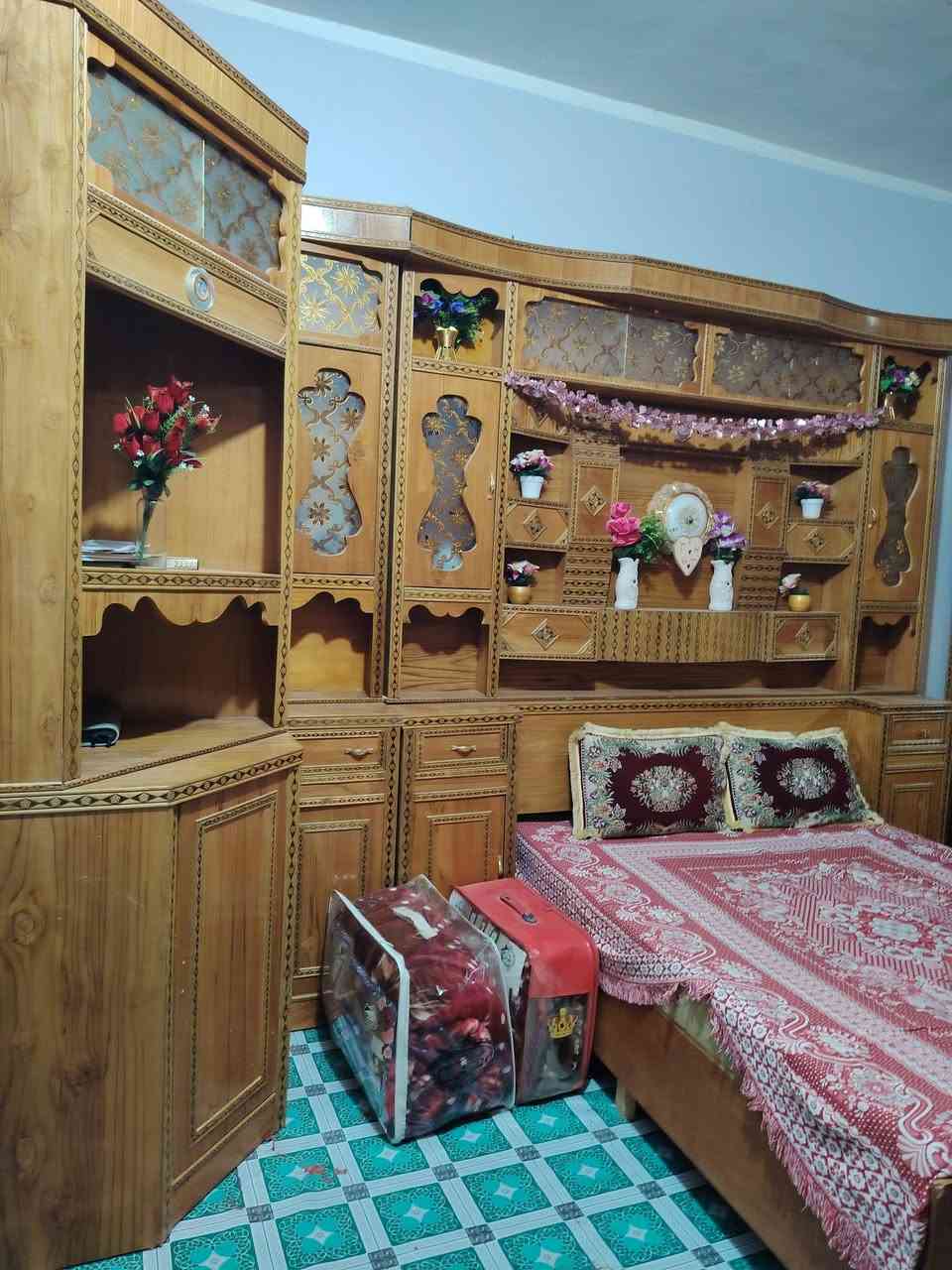 من رخصة الادمن
متاح غرفة خشب عراقية حطاطة خشب قثيل نظافة ١٠٠ ٪ خشب عالي غرفة كاملة 6 قطع السعر 900 الف قفل
تواصل مع *********** او عل واتساب
