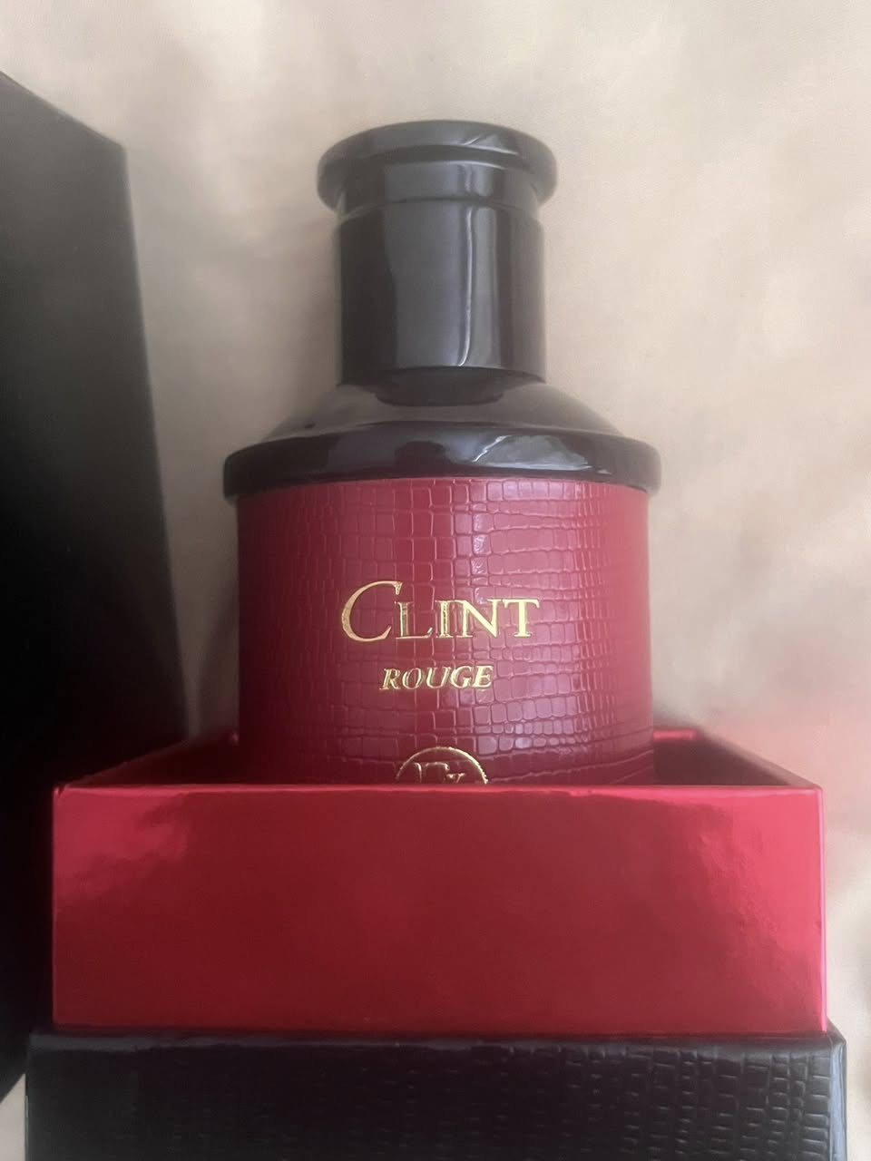 سلام عليكم 
عطر كلينت مستخدم شي جداً جداً قليل اقل القبق
(شرط اصلي) سعره 65 الف قفل
عنواني بغداد وعندي توصيل
***********
