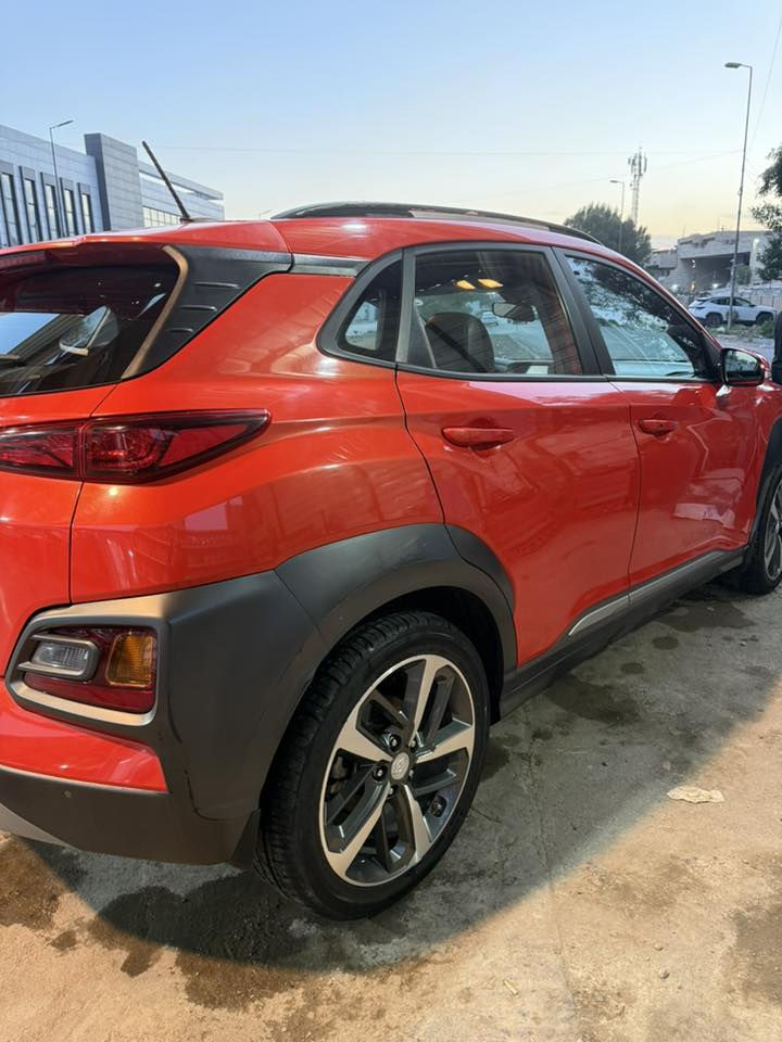 السلام عليكم للبيع هيونداي كونا خليجي  موديل 2020 محرك 2000 دوش اعلى مواصفات بصمة  كشنات جلد تحكم كهرباء رادارات جانبية شاشة كامرة تحكمات ستيرن مري شفط شحن واير ليس حساسات امامي وخلفي سلايد روف 8 ايرباك كروز تحديد سرعة سلايد روف مود درايف السيارة بدون صبغ فقط مكانين بارد رقم اربيل هزة جديدة تحويل وكالة بشرط مكان السيارة بغداد زيونة للاتصال ***********
