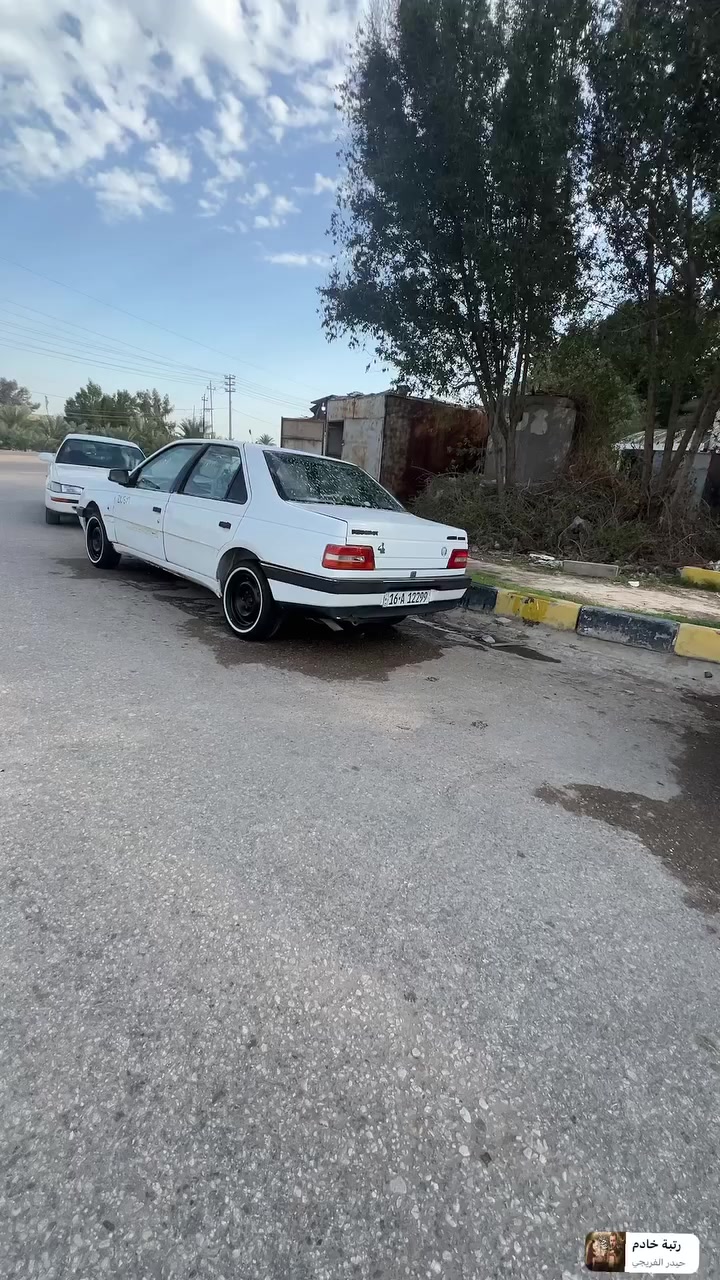 السلام عليكم 
بيجو  405 2012فرنسي 
تجفيت جديد حداديه جديده سياره جاهزه تخم تاير ابو الخطه 
بيه خياس بسيط المكان النجف المشخاب ***********
