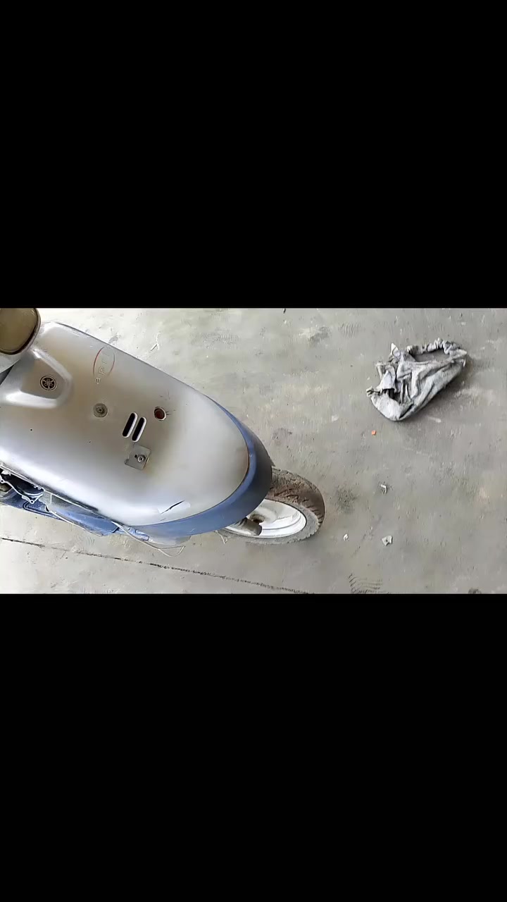 ماطور بوتين للبيع دبل سكريتر قفل اكسن سعرو مناسب مستعجل على بيعتو عنوان حي البكر قرب  جامع البديع لتواصل ***********
