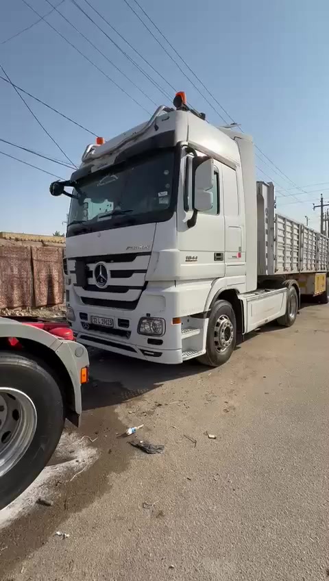 سلام عليكم سياره البيع بربطه وجاهزه  عربانه غسان 24تخم تاير نفس البصوره وموشراي ليتصل رجان خوان 
وهذه رقم ***********
