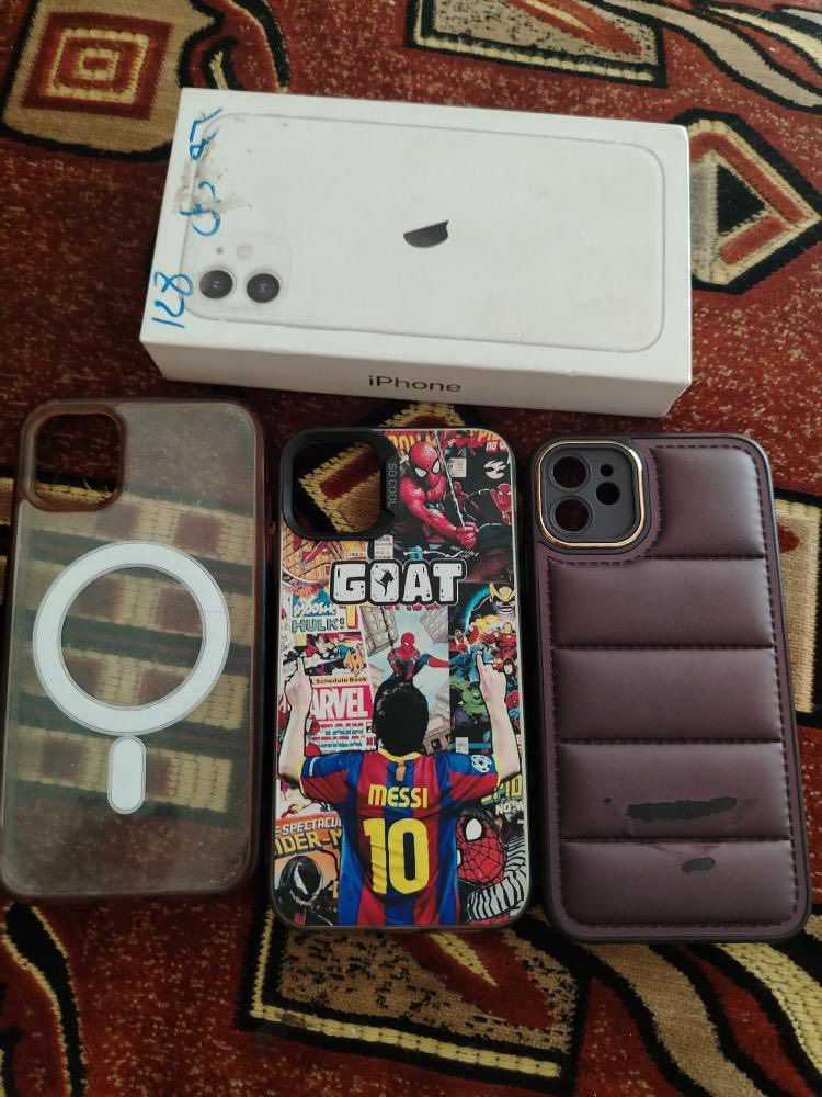 ايفون 11 مراوس بجهاز 90 فريم 
ذاكره 128
 جهاز نضيف زلغ مابي 
ملحقاته كامله فقط شاحنه مو ويا 
ويا ٣كفرات جهاز مكفول من كلشي 
بس بطاريه مبدله اصليه


**إذا كنت صاحب هذا الإعلان وتريد حذفه لأي سبب، رجاءا أرسل رسالة إلى الدعم الفني**