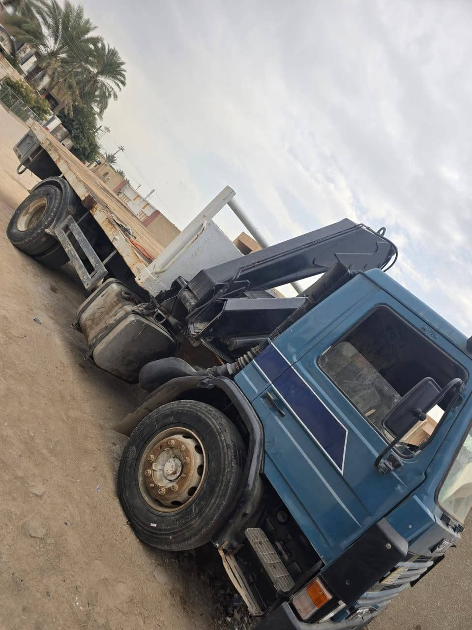 السلام عليكم
سكانيا للبيع 112 رقم بصره مسجله كرين تحويل ثاني يوم كرين بافنكر 7 طن مكفول بدي 6 الاربع 
مكينه كايمه كير 5×5 
مكاني المسيب 
***********
***********
