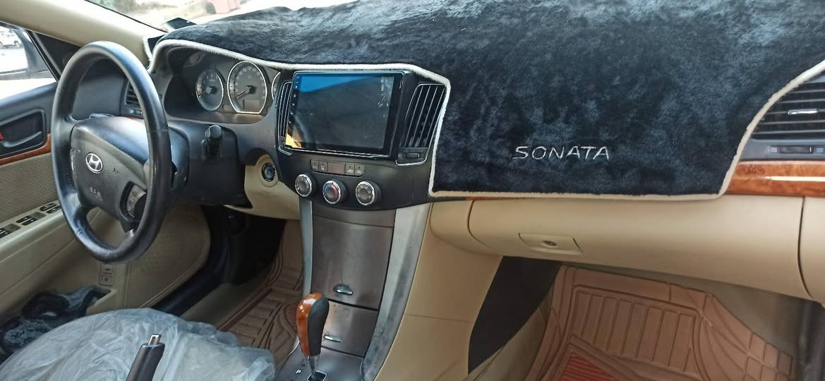سوناتا 2010 خليجي محرك 2400 رقم بابل باسمي صبغ عام بدون ضرر السياره خير من الله جاهزه من كل النواحي السعر 115بيهه مجال حك الجيه لشراي اكرر السياره بدون حادث مكان السياره كربلاء ترايك للبصره للتواصل رقم موبايل فقط ***********
