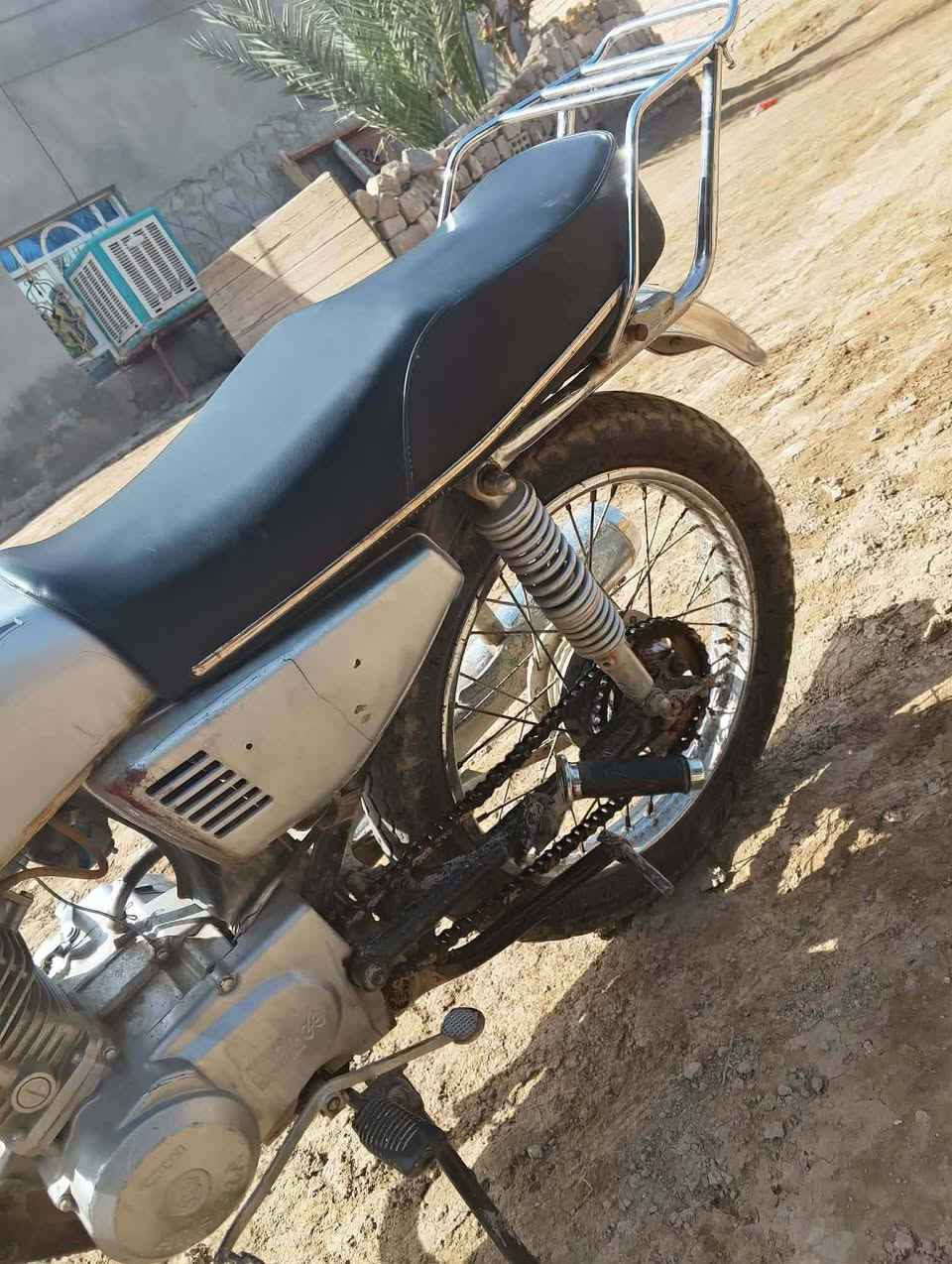 لبيع موديل 2020تايكر ( كلك) السعر 325وبيه مجال بصيط رقم الهاتف ***********
