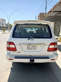 لاندكروز • ٢٠٠٧ • الرمادي