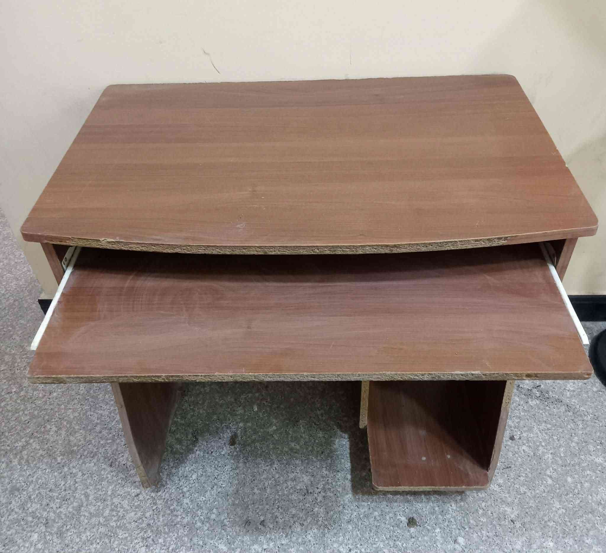 ميز مكتبي ويرهم دراسه  ب 35


**إذا كنت صاحب هذا الإعلان وتريد حذفه لأي سبب، رجاءا أرسل رسالة إلى الدعم الفني**