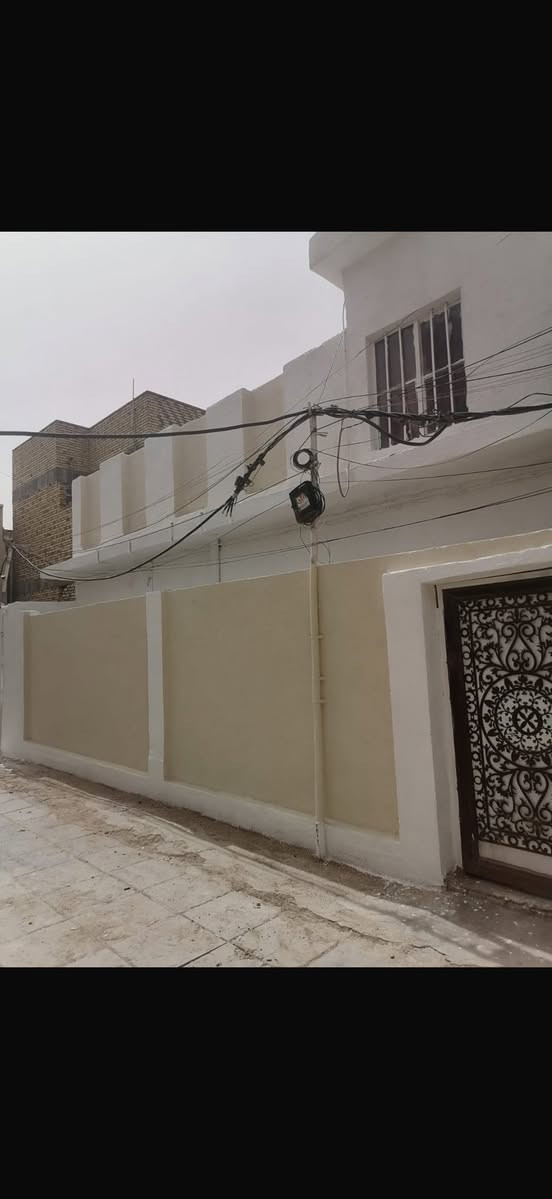 السلام عليكم … بيع مستعجل 
بيت 🏡 للبيع في منطقة الصابئه 
المساحه 180 م الواجه  10 م والنزال 18 م 
بيت يحتوي على طابقين البيت نظيف ومرتب 
البيت 🏡 حالياً فارغ جاهز للسكن 
السعر مراسلة الصفحه او مراجعة مكتب الخزاعي للعقار … ***********
