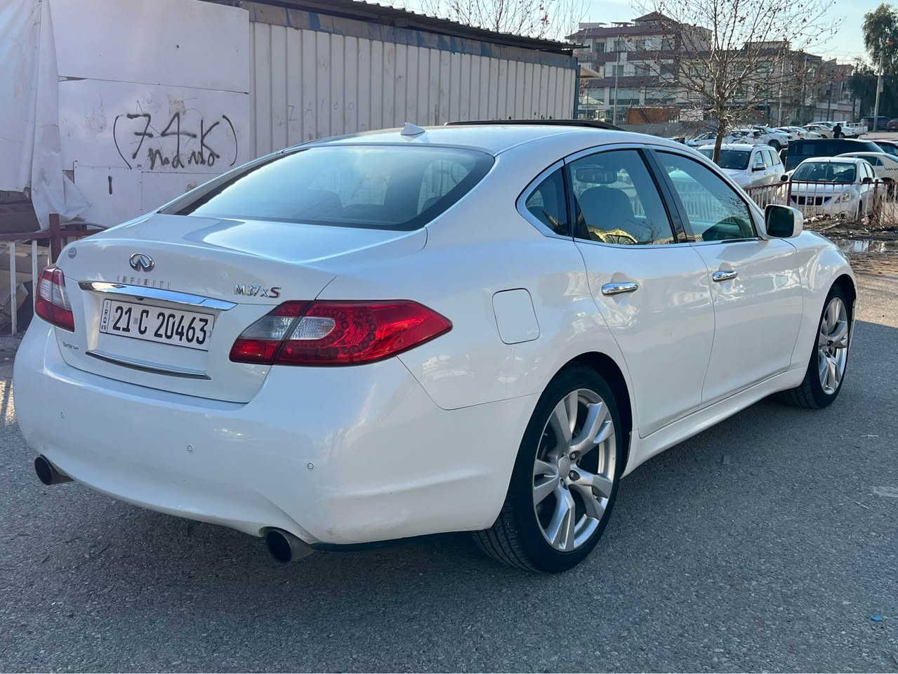 للبيع نقداً او للمراوسة حسب القناعة… انفنتي M37… موديل ٢٠١٣… محرك ٦ سلندر…. كير اوتو… فول مواصفات… رقم وسنوية جدد… بيهه جاملغ السكن بخ بدون ضربة وهلال خلفي شوية صبغ… السيارة كلهه بلادية ومابيهه ولا نقص… المكان دهوك… السعر ١٢٠ ومجال…. للاستفسار 
***********
*********** دهوك, العراق
