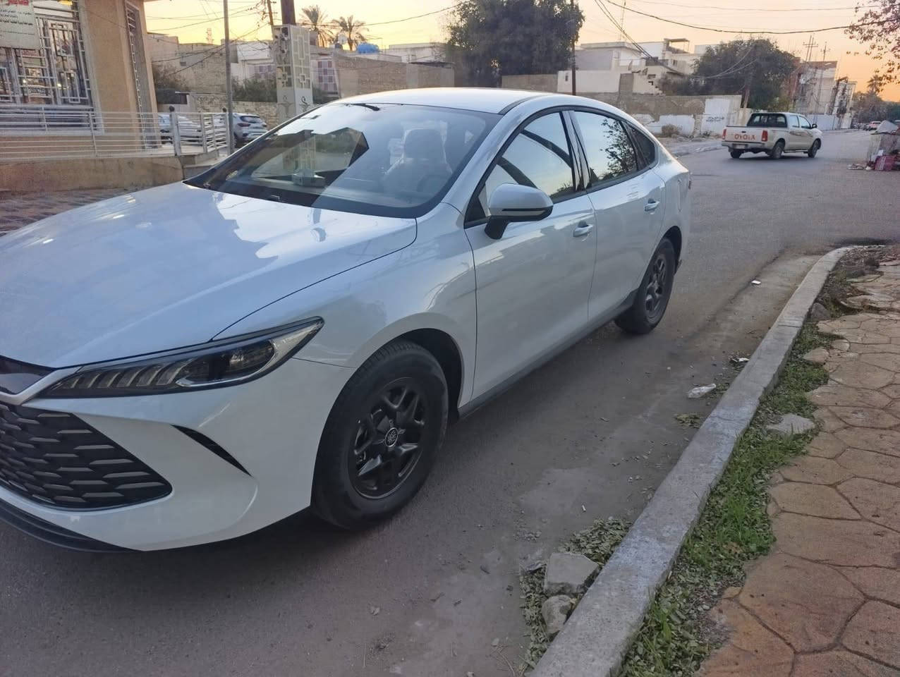 السلام عليكم جن بلاس كامل موصفات ماشيه 2800 الف مرقم بغداد موديل 25 عظميه سبع ابكار ***********
