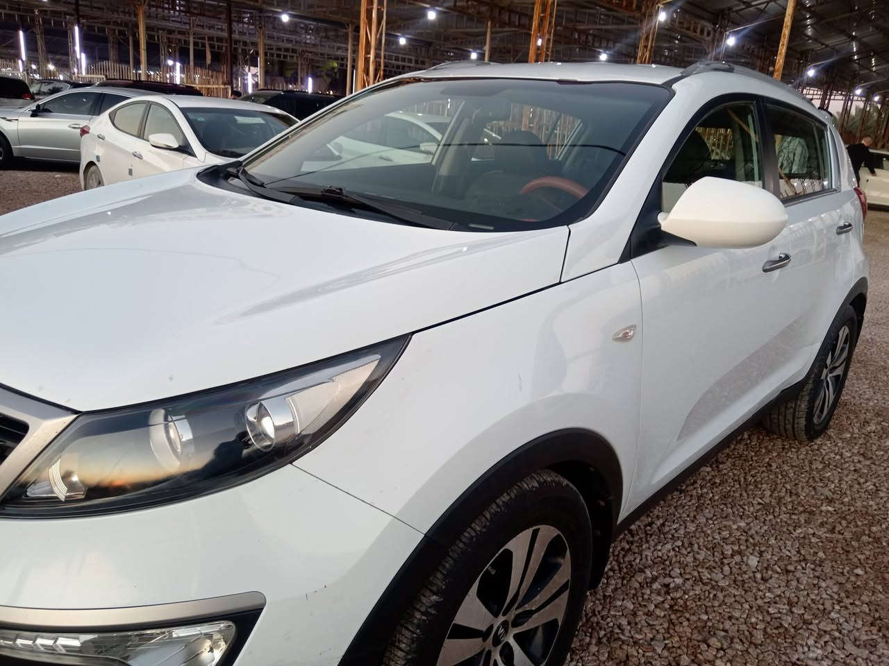 كيا سبورتج موديل ٢٠١٤ خليجي محرك ٢٤٠٠  دوش رقم قادسيه دولي مكفوله كفاله عامه مواصفات السيارة شاشه وكامره دواخل صاج حساس خلفي بلاجكتور السونار داخل المنشور السعر ١٥٠ ورقة نقد أو مراوس مكان السيارة السماوه الرميثه للاتصال *********** او ***********
