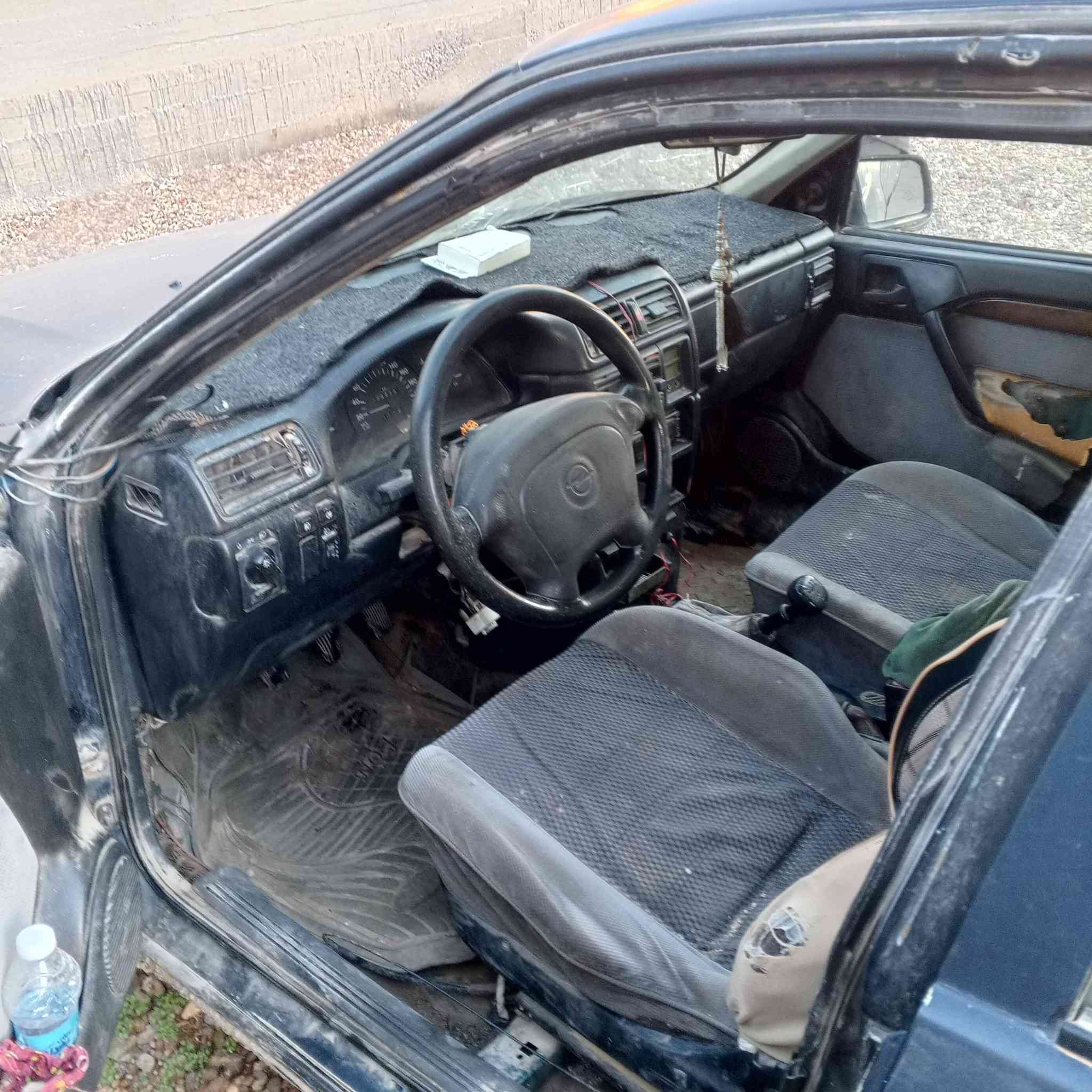 اوبل فكتره موديل 94 محركها 2000 وكايم مكاني الفلوجة السيارة بأسمي تحويل ثاني يوم السعر 23 وبيها مجال 
***********
***********
