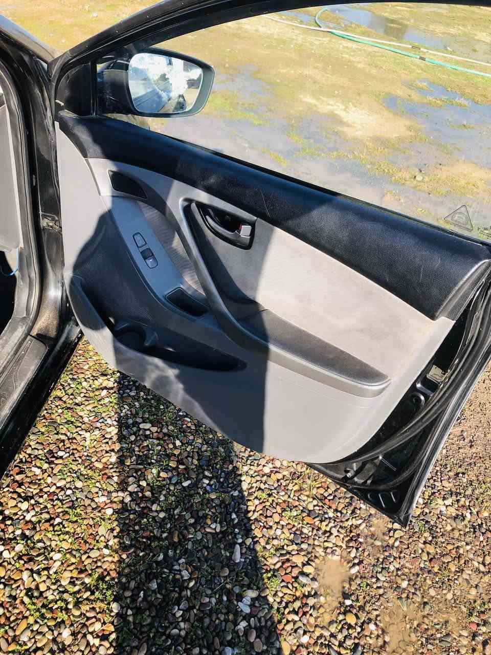 سلام عليكم النتره 2012 تاكيه بصفحه بس ما بيها دواخل كير و محرك شرط فول مواصفات ما عده الفتحه رقمها النبار الماني اليف كهربائيات كلها شقاله تبريد تدفئه شقاله سنويه الحد 27 شرط التحويل. اني مكلف بل نشر الحد يراسلني ***********
