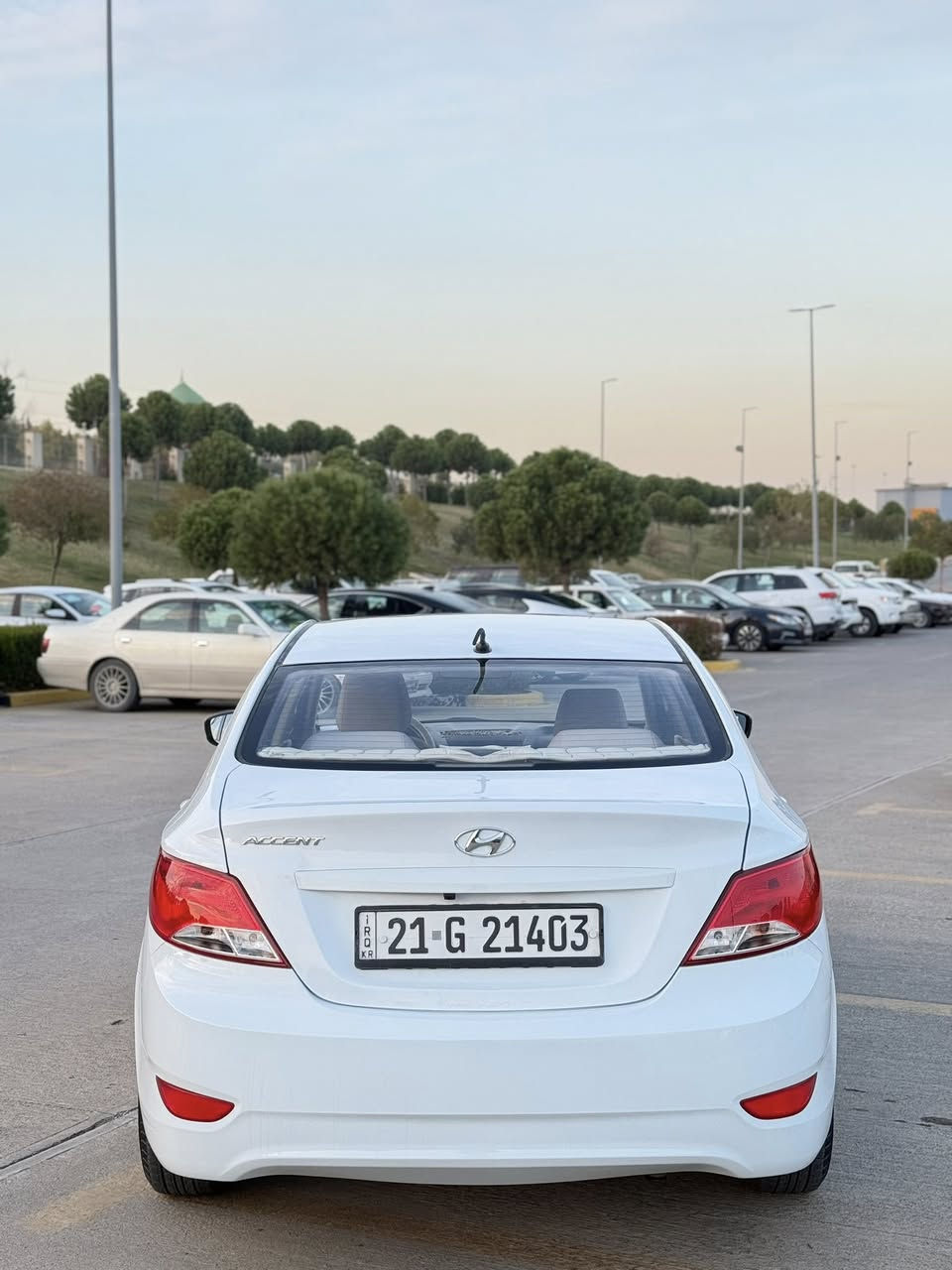 الـسـلام عـلـيـكـم ورحـمـة الـلـه وبـركـاتـه 

‏‎       ——— لـلـبـيع  ———

هيونداي اكسنت — Hyundai Accent

‏‎وراد خليجي.     —  بدون ايرباك   

‏‎الموديل           — 2017 

حجم المكينه   — V4/1400 

‏‎اللون               — ابيض    

المسافه المقطوعه — 97.000

‏‎حالة السياره.    —  صبغ الجاملغ +الباب  

‏‎المواصفات 

‏‎-تحكم ستيرن جهتين 
- تحديد سرعه 
- ABS 
-شاشه 
-إشاره بالمرايه 
‏‎-مانع انزلاق 
-كامره خلفيه
‏‎باقي المواصفات المعروفه 

‏‎رقم السياره    — السليمانيه    

السعر.           — 102$  بيها مجال 

‏‎موقع  السياره — السليمانيه   

‏‎للأستفسار.     — ***********—***********
