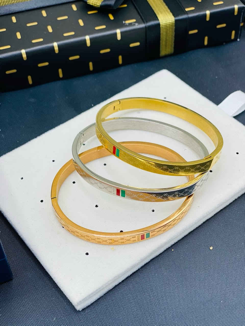 سوار ثري كلر
أناقة بثلاث ألوان تعطيك ستايل مميز وفخم 💛🤍🩶
(ذهبي + فضي + روز) تنسيق مثالي مع كل إطلالة
كوالتي عالي – طلاء ثابت – مريح باللبس 👌
مناسب للبس اليومي والمناسبات أو كهدية راقية 🎁
💍 نتميز بكل ما هو جديد بعالم الإكسسوارات
📩 للاستفسار مراسلة الصفحة
📍 تكريت – مجمع العقيق التجاري مقابل منتزه زيونة
🚚 توصيل إلى كافة محافظات العراق
#سوار #ثري_كلر #إكسسوارات #ذهب_برازيلي #girly


**إذا كنت صاحب هذا الإعلان وتريد حذفه لأي سبب، رجاءا أرسل رسالة إلى الدعم الفني**