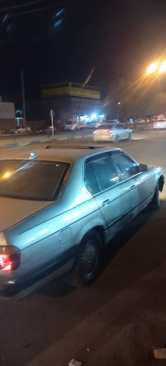 سلام عليكم بي ام 735كيرومحرك شرط فول اتوماتيك وكاله وتحويل هزه كامله باقي عل تحويل سعر ٣٠ وبيه مجال ***********
