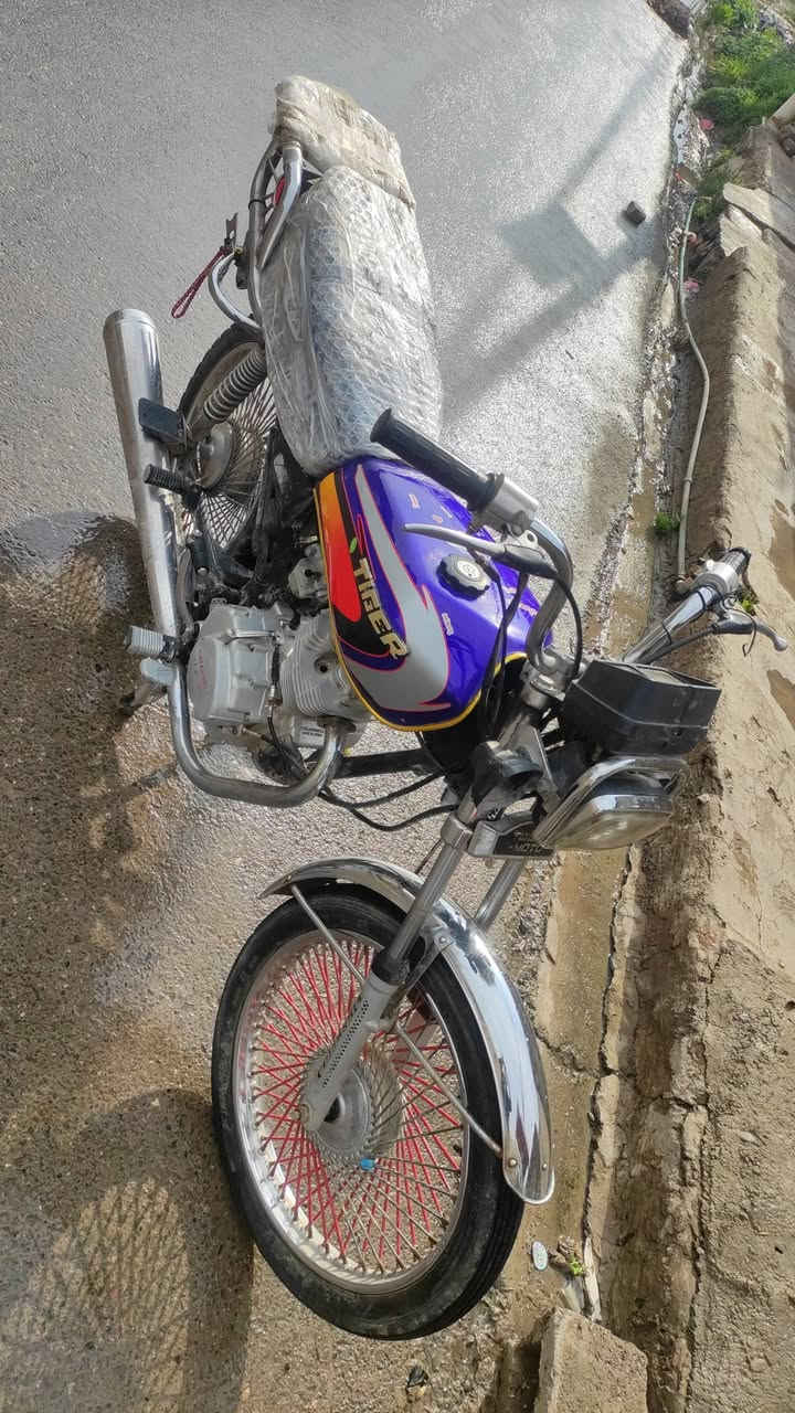 سلام عليكم ماطور تايكر لل بيع مكان الموصل 450بي مجال قليل ***********اتصال متواجد خاص
