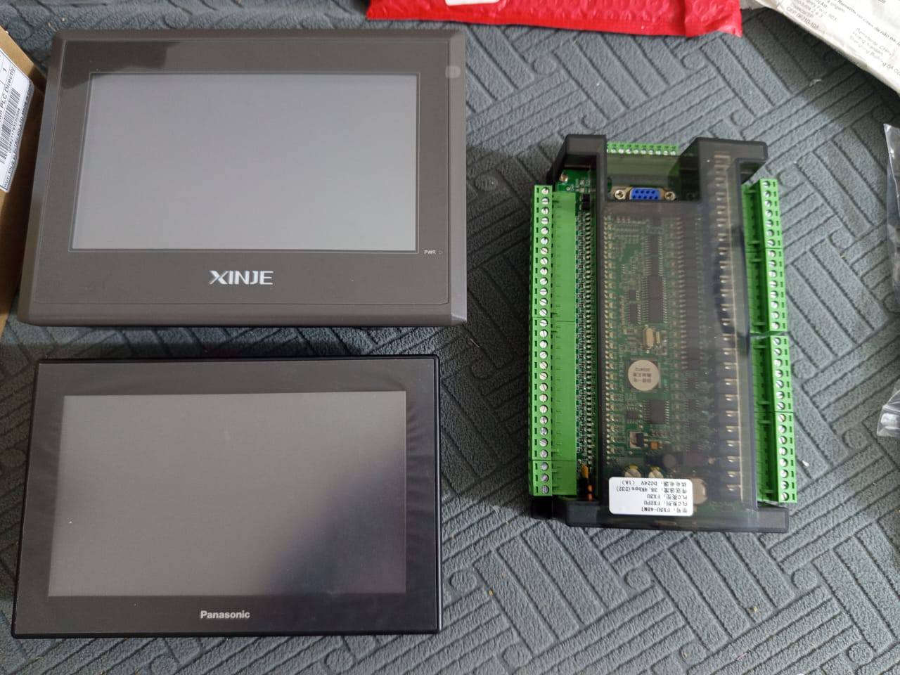 متوفر 3 قطع تخص السيطرة
انطي حقهم وبلعافية
يوجد توصيل الى جميع محافظات العراق


**إذا كنت صاحب هذا الإعلان وتريد حذفه لأي سبب، رجاءا أرسل رسالة إلى الدعم الفني**