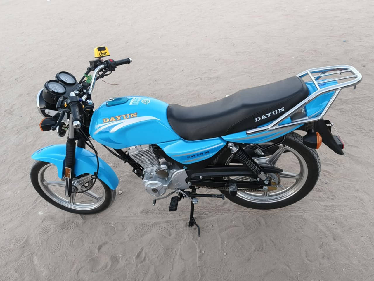 السلام عليكم دراجه دايون عضم موديل 2024 دراجه نضيفه اكثر من مابصوره سعر اتصل *********** ما متواجد فيس
