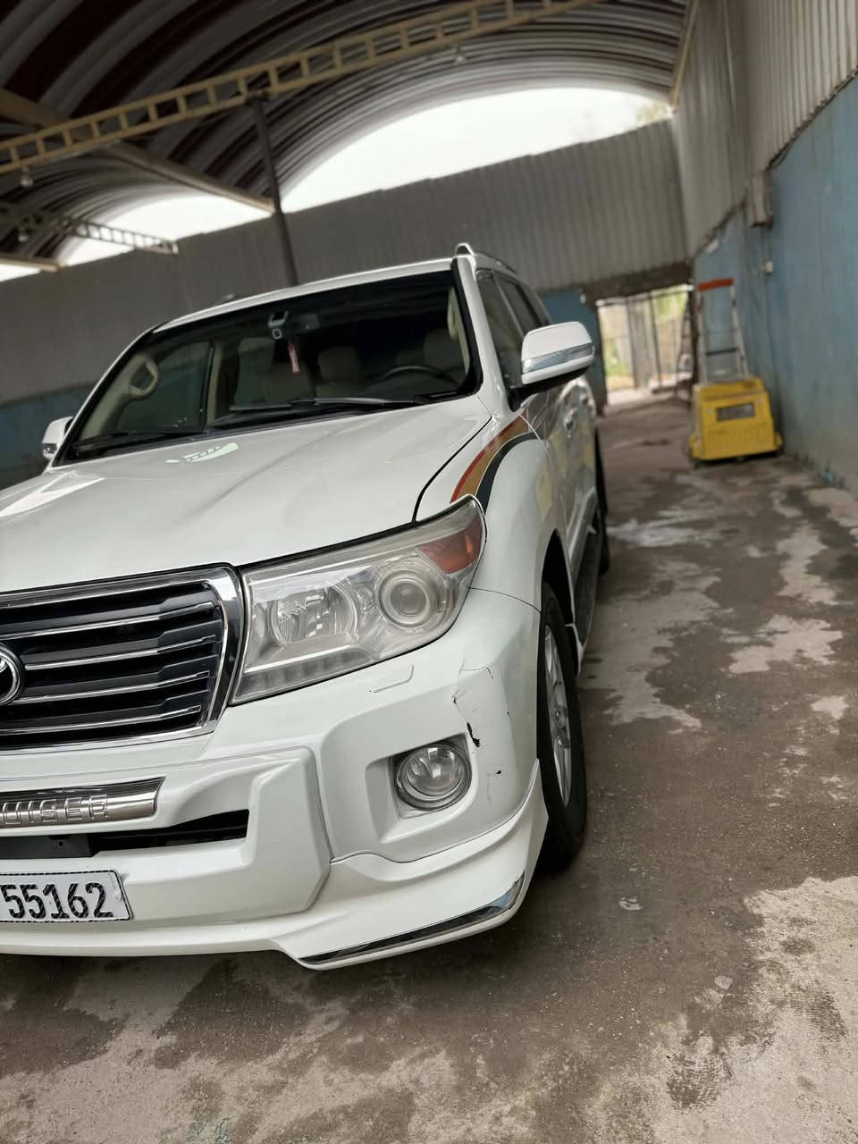 السلام عليكم للبيع لأندكروز موديل 2015 ابريم اصل رقم بغداد  بسمي تحويل ثاني يوم 
5قطع صبغ بدون دواخل
فول مواصفات 1/1
حساس امامي.                           السعر 320 $وبيه مجال بسيط
حساس خلفي
بصمه تشغل
بصمه اوبواب
فتحه سلايت
كشنات جلد اصلي
كشن كهرباء اتلاث حركات
محرك 6 سلندر
تشغيل عن بعد
8 ايرباك 
مري شفط و قلاب 
مثبت سرعه 
سبعه راكب 
ثلاث قطع تبريد 
تحكمات ستيرن كامله 
شاشا كبيره
كامرة دوارة 
سياره مكان:بابل القاسم

اللاستفسار على رقم ***********
ملاحظة أنا مكلف بالنشر فقط.
