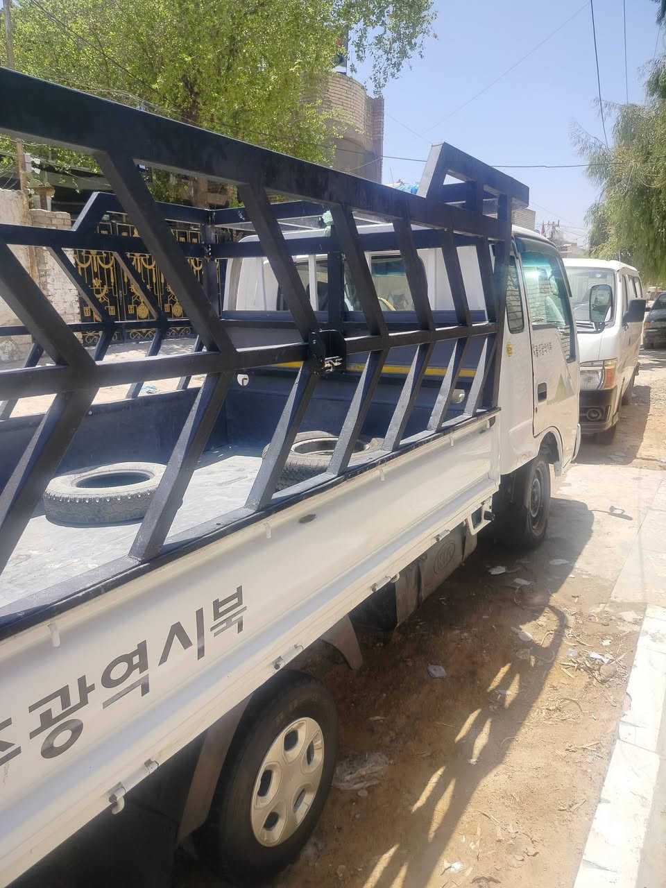فونتيرا ٩٨ رقم بغداد الماني تحويل مباشر محرك كير اكسل شاصي رقم شاصي واضح كفالة صبغ حزام تخم تاير العنوان بغداد السعر ٦٠ بيها مجال قليل ***********
